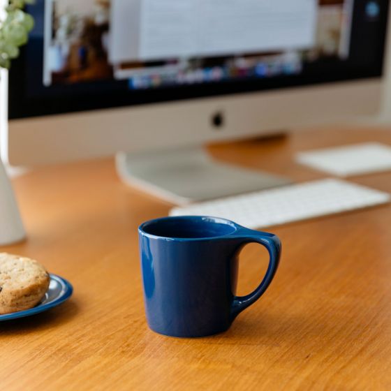 Skandiashafer Lino Mug Indigo Computer 1080